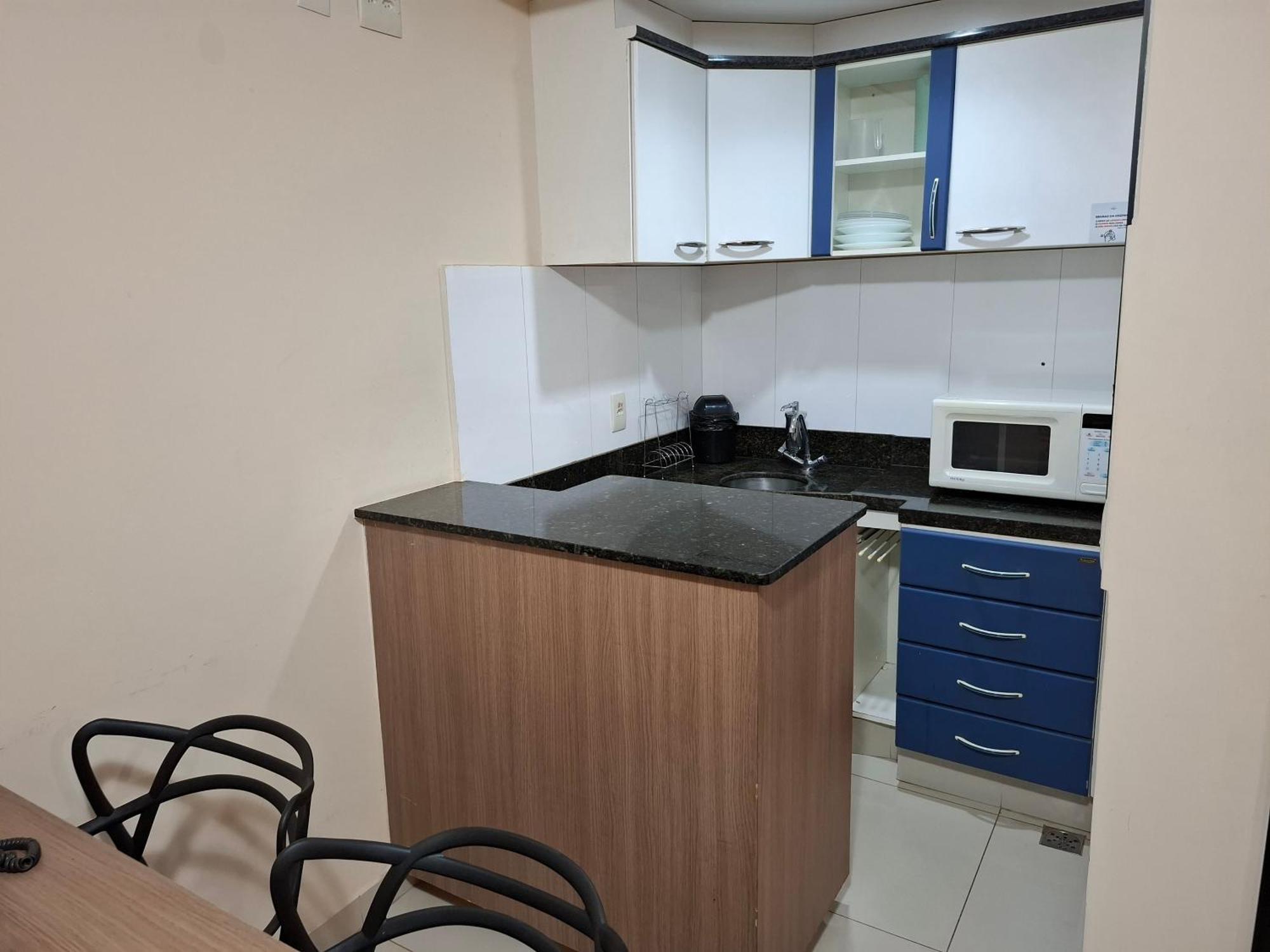 Flat Crystal Place