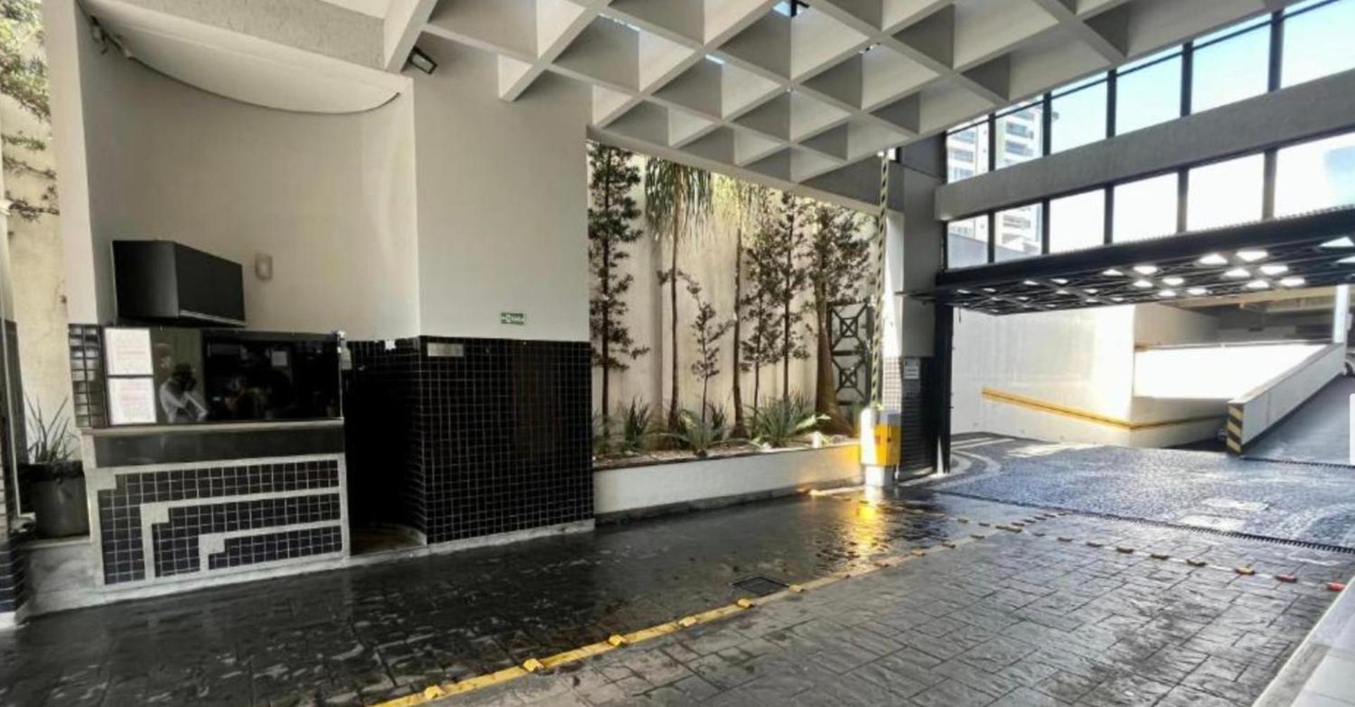 Flat Crystal Place Apartment